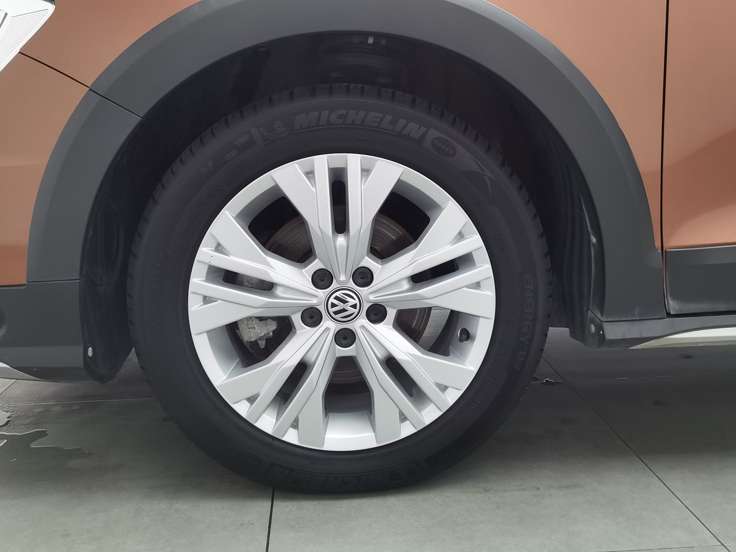Used Volkswagen C-TREK 2017 1.6 AT