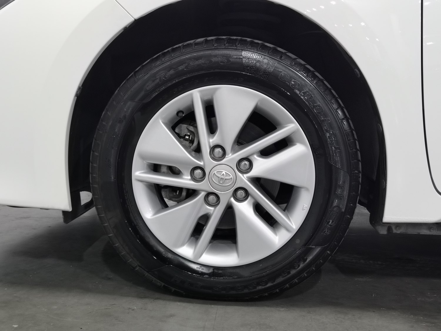 Used Toyota Corolla 2017 1.6 AT