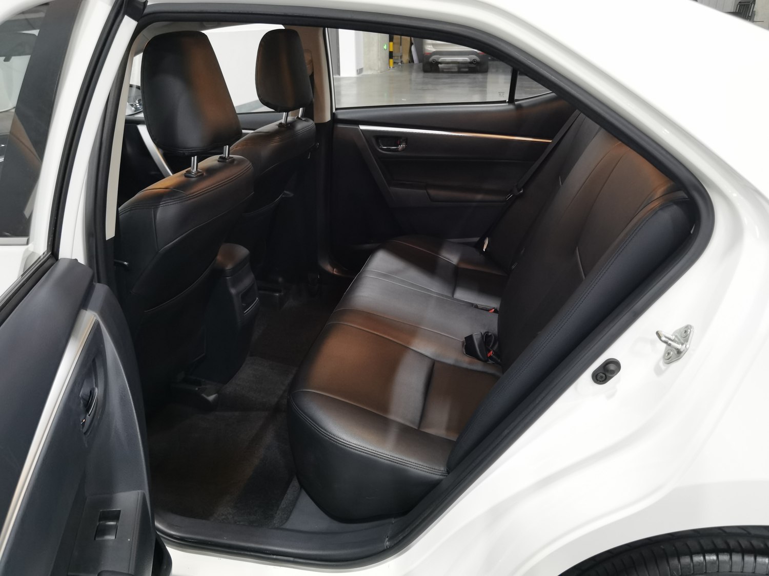 Used Toyota Corolla 2017 1.6 AT