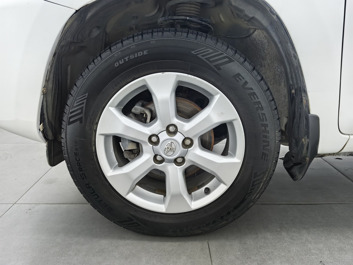 Used Toyota RAV4 2010 2.0 AT