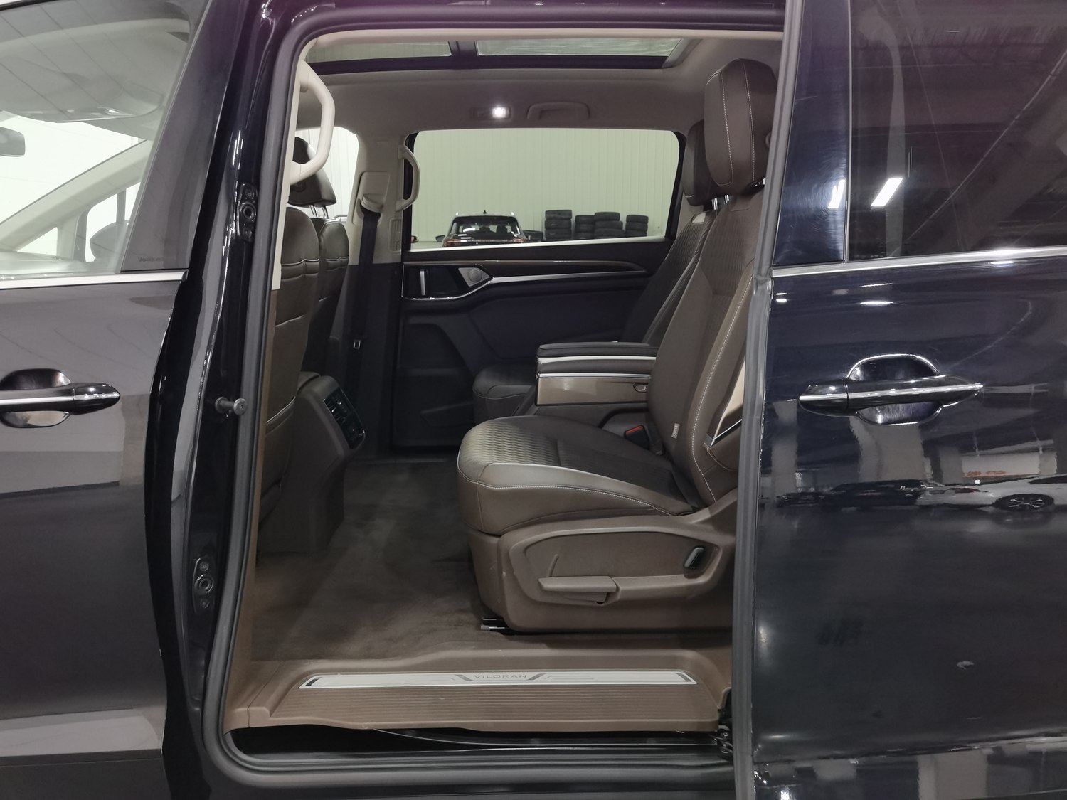 Used Volkswagen Viloran 2020 2.0 AT