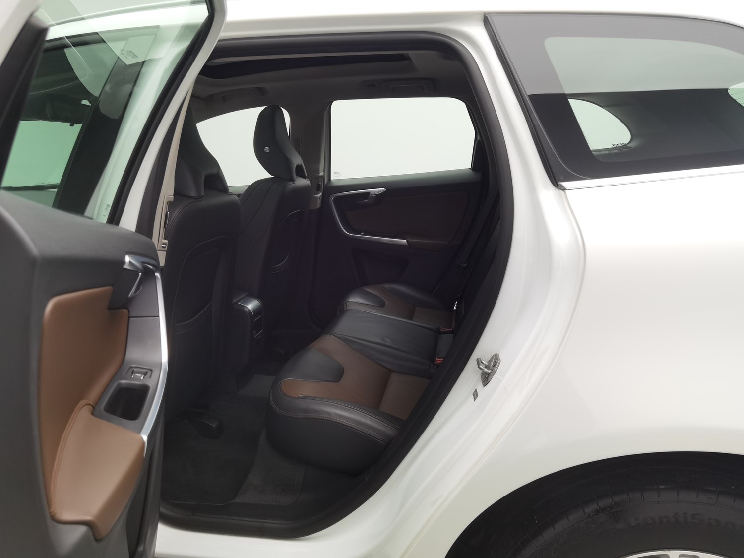 Used Volvo XC60 2016 2.0 AT