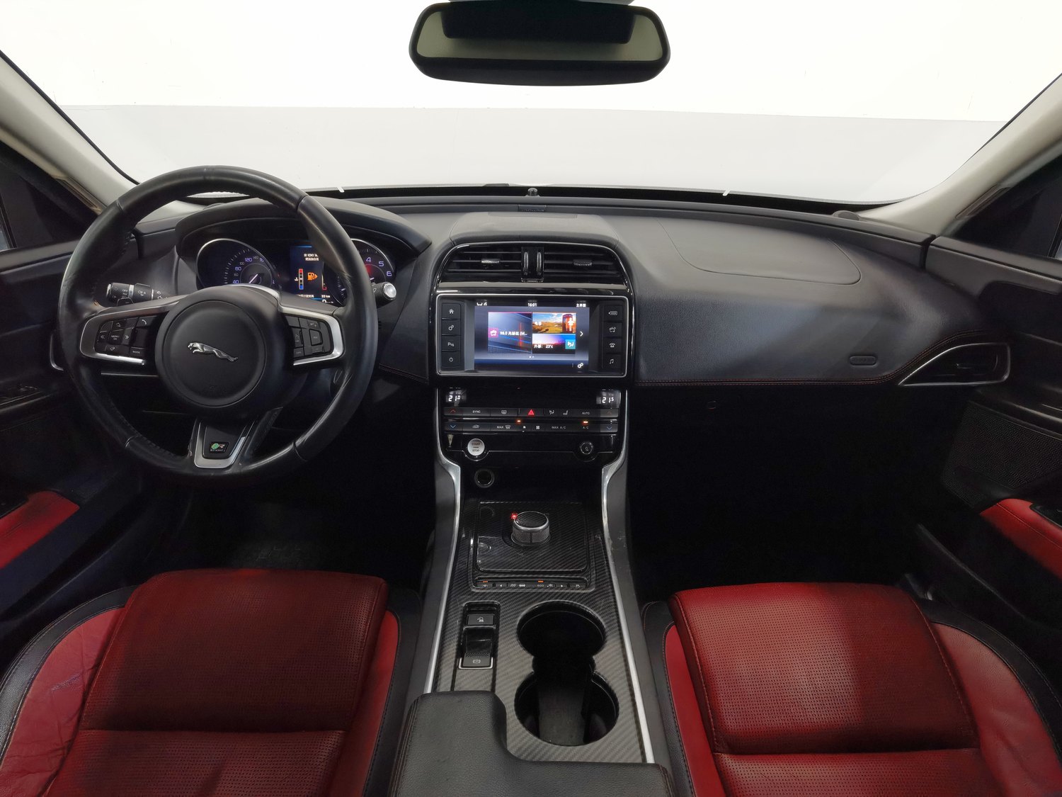 Used Jaguar XE 2015 2.0 AT