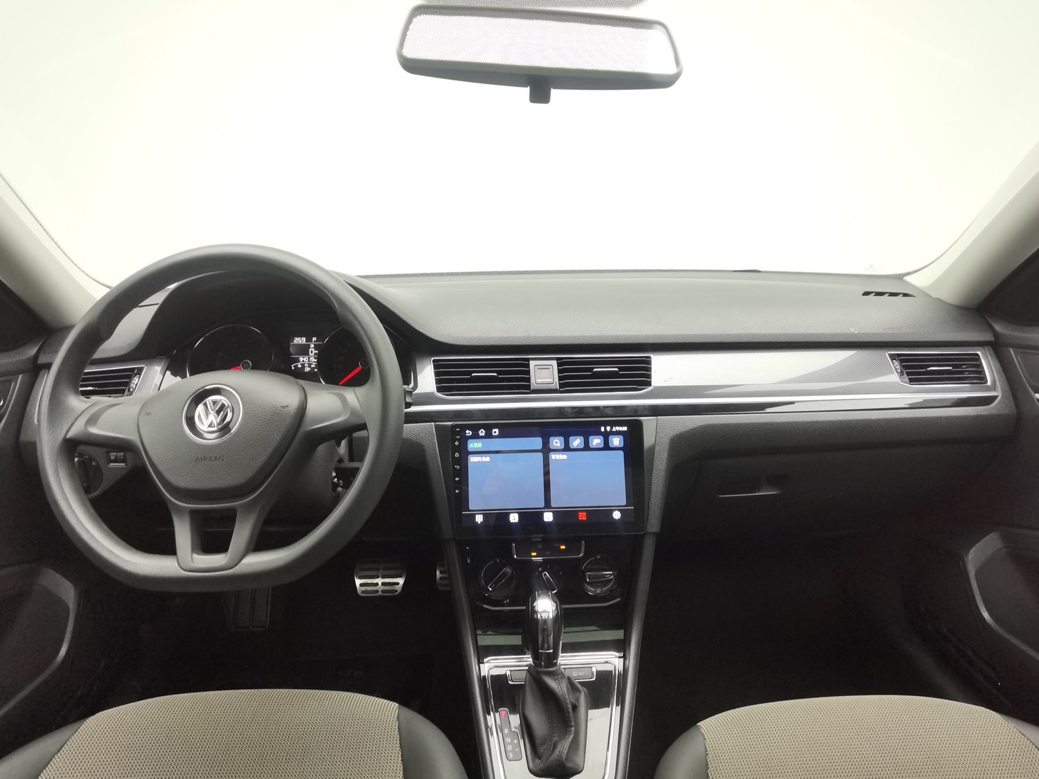 Used Volkswagen C-TREK 2017 1.6 AT
