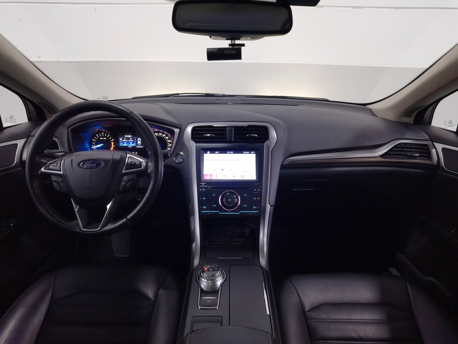 Used Ford Mondeo 2017 2.0 AT