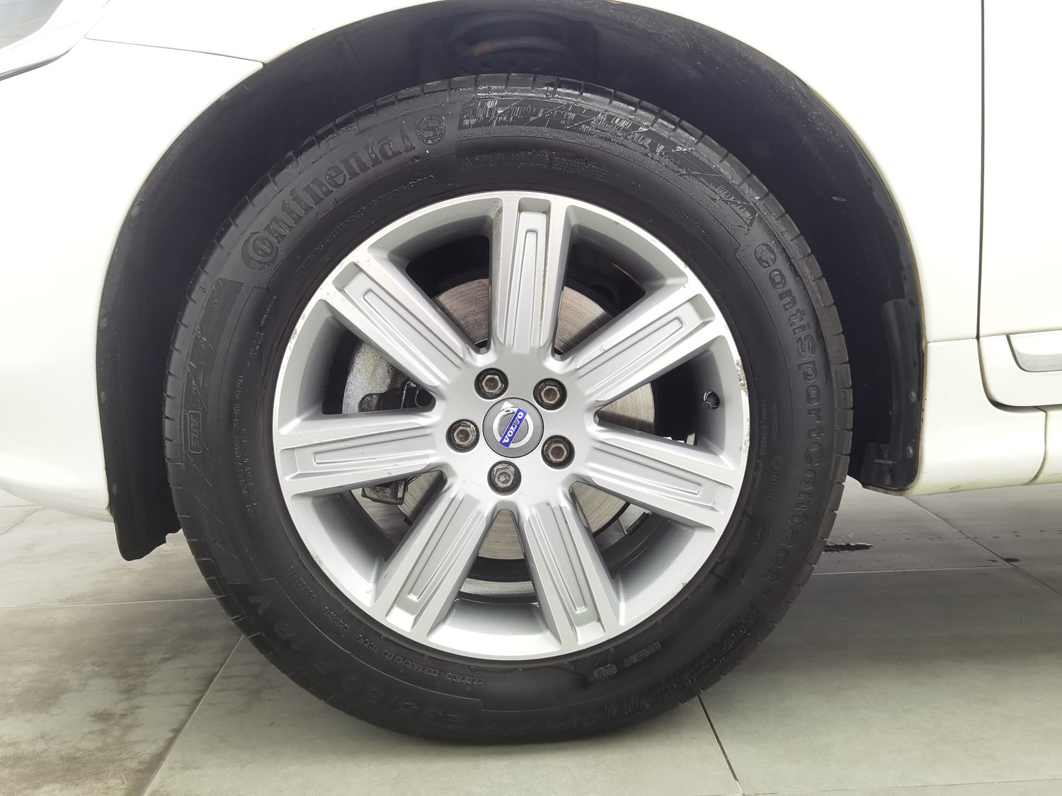 Used Volvo XC60 2016 2.0 AT