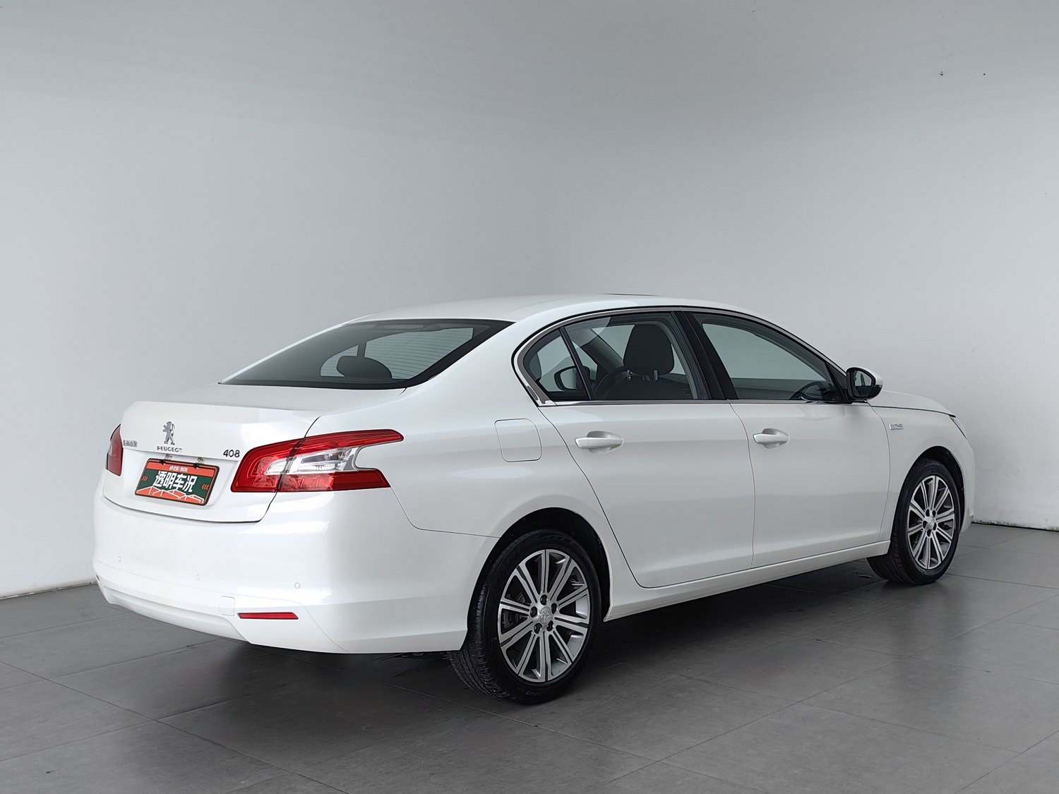 Used Peugeot 408 2015 1.2 AT