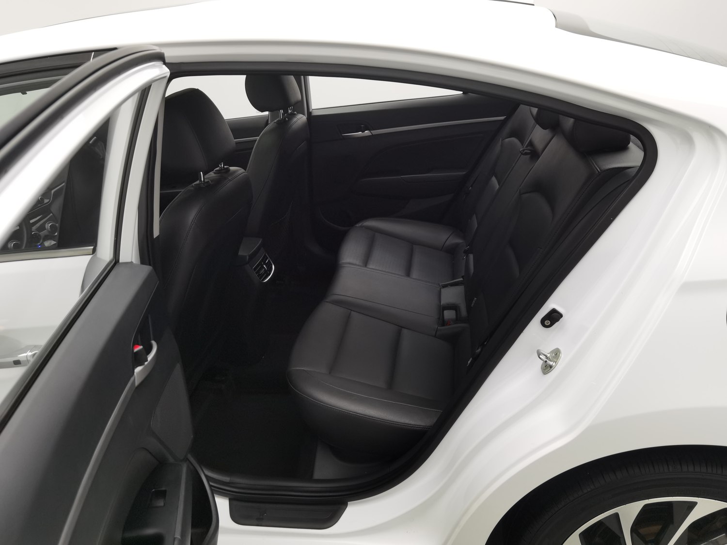Used Hyundai Elantra 2019 1.5 AT