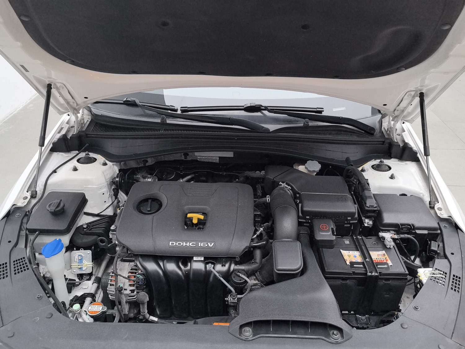 Used Kia K5 2016 2.0 AT