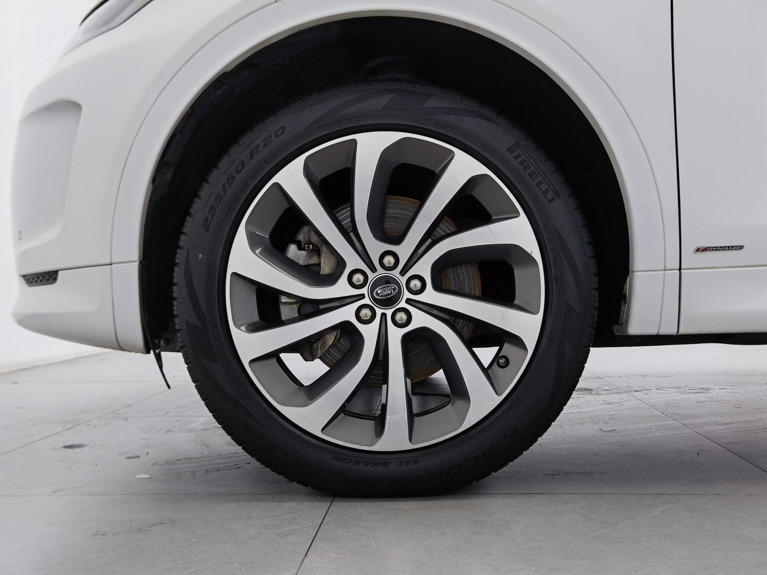 Used Land Rover Discovery 2020 2.0 AT