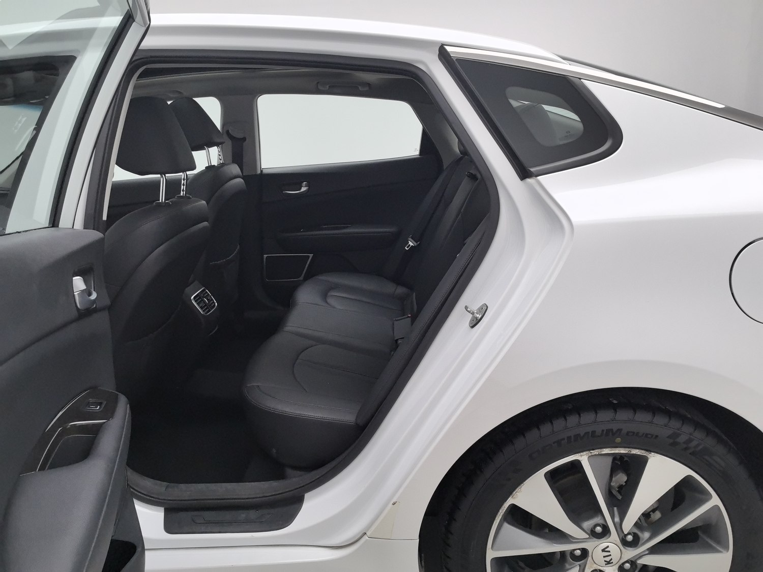 Used Kia K5 2016 2.0 AT