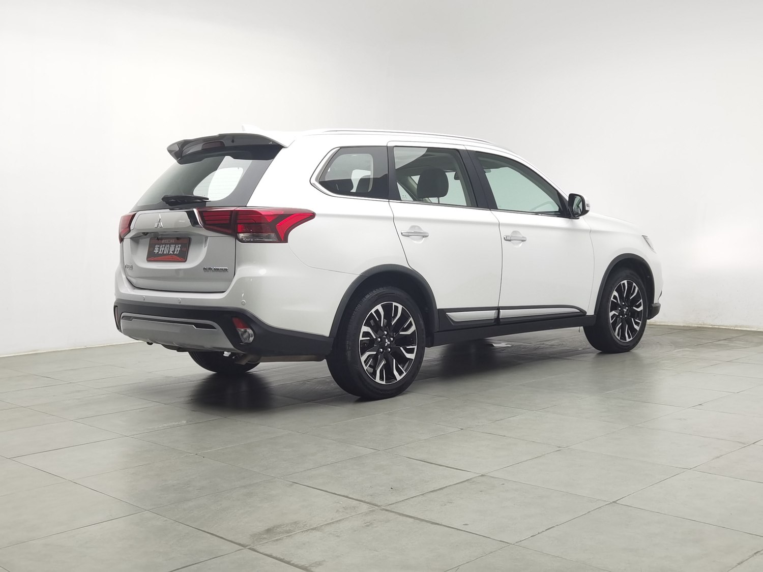 Used Mitsubishi Outlander 2019 2.4 AT