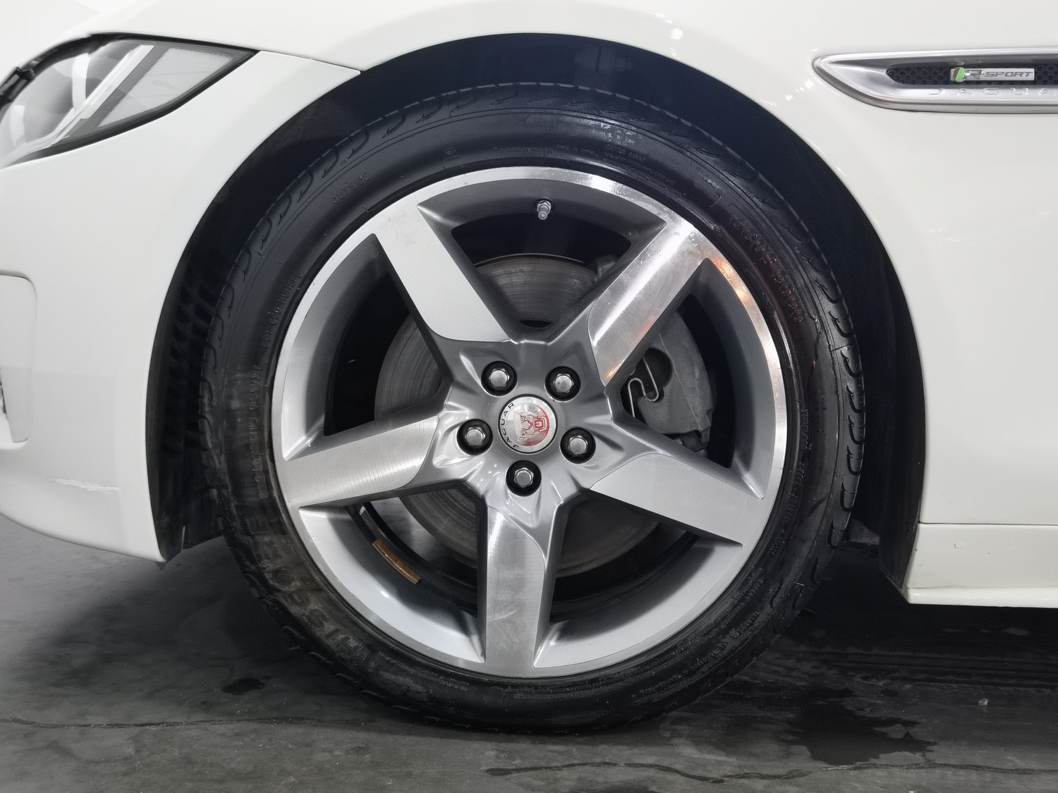 Used Jaguar XE 2015 2.0 AT