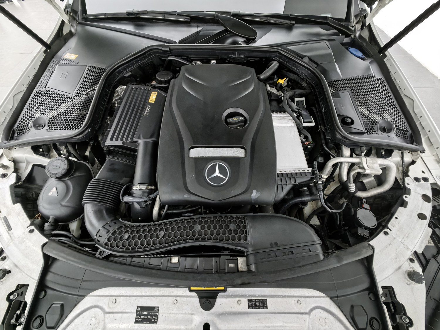 Used Mercedes-Benz C-Class 2016 2.0 AT