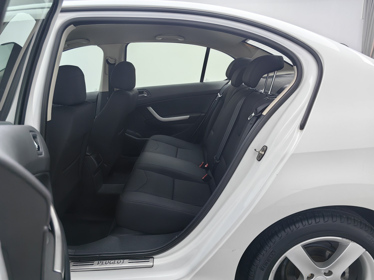 Used Peugeot 408 2013 2.0 AT