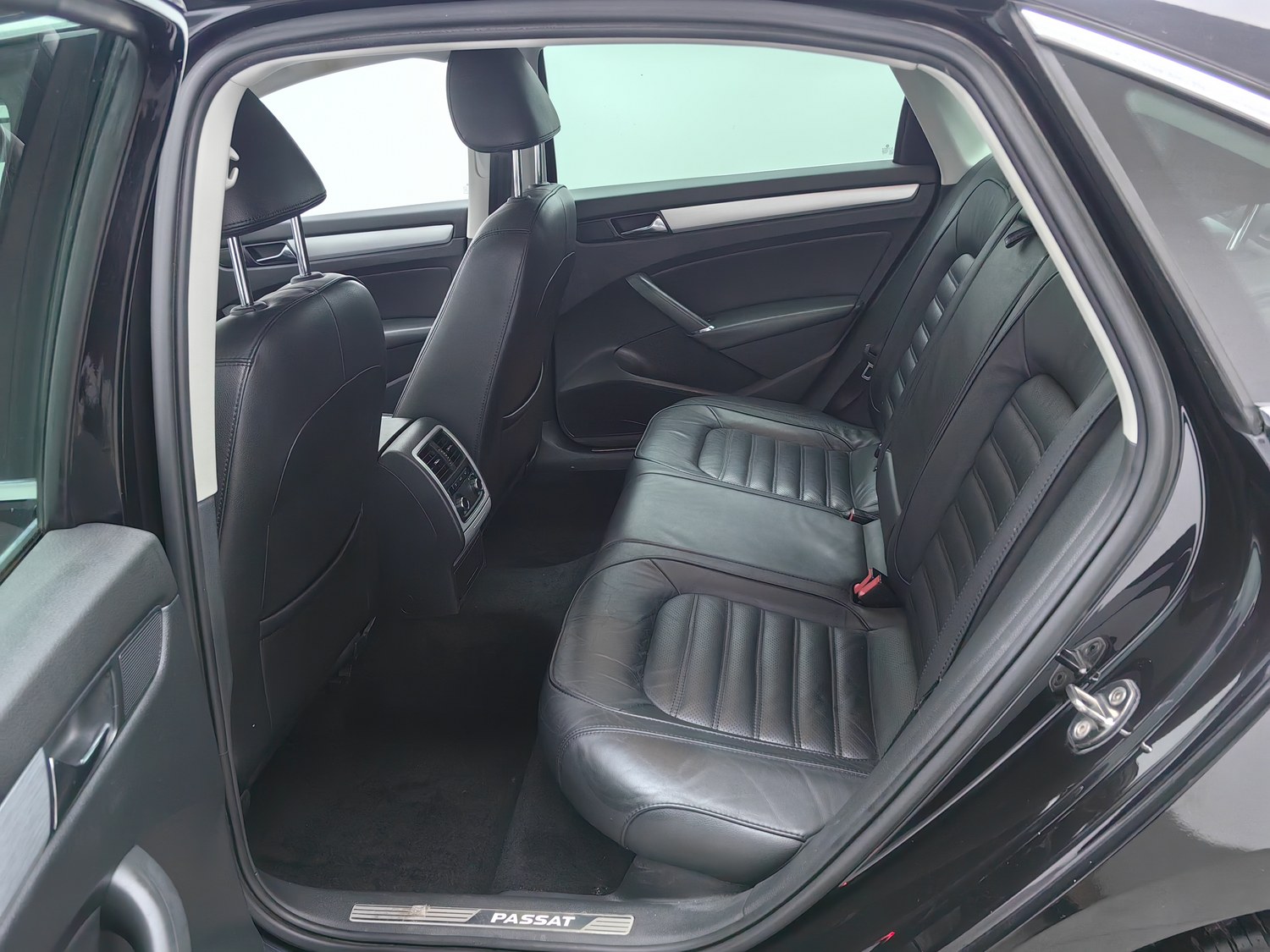 Used Volkswagen Passat 2014 1.8 AT