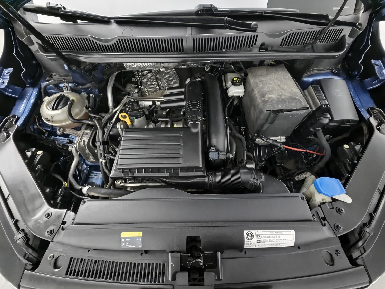 Used Volkswagen Touran 2018 1.4 AT