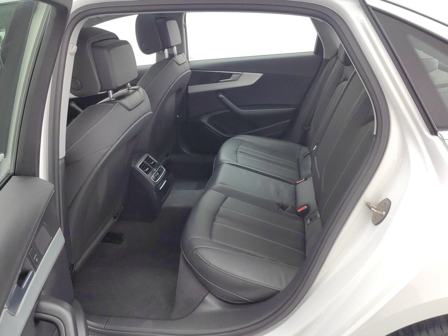 Used Audi A4L 2020 2.0 AT
