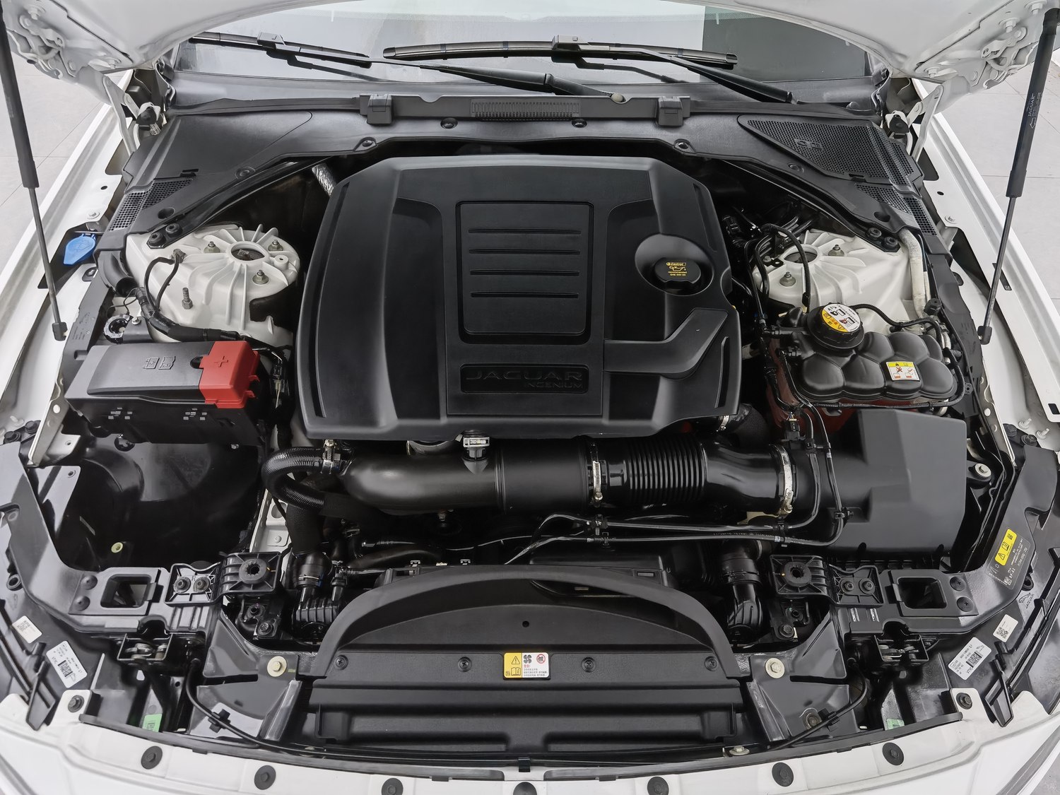 Used Jaguar XFL 2018 2.0 AT