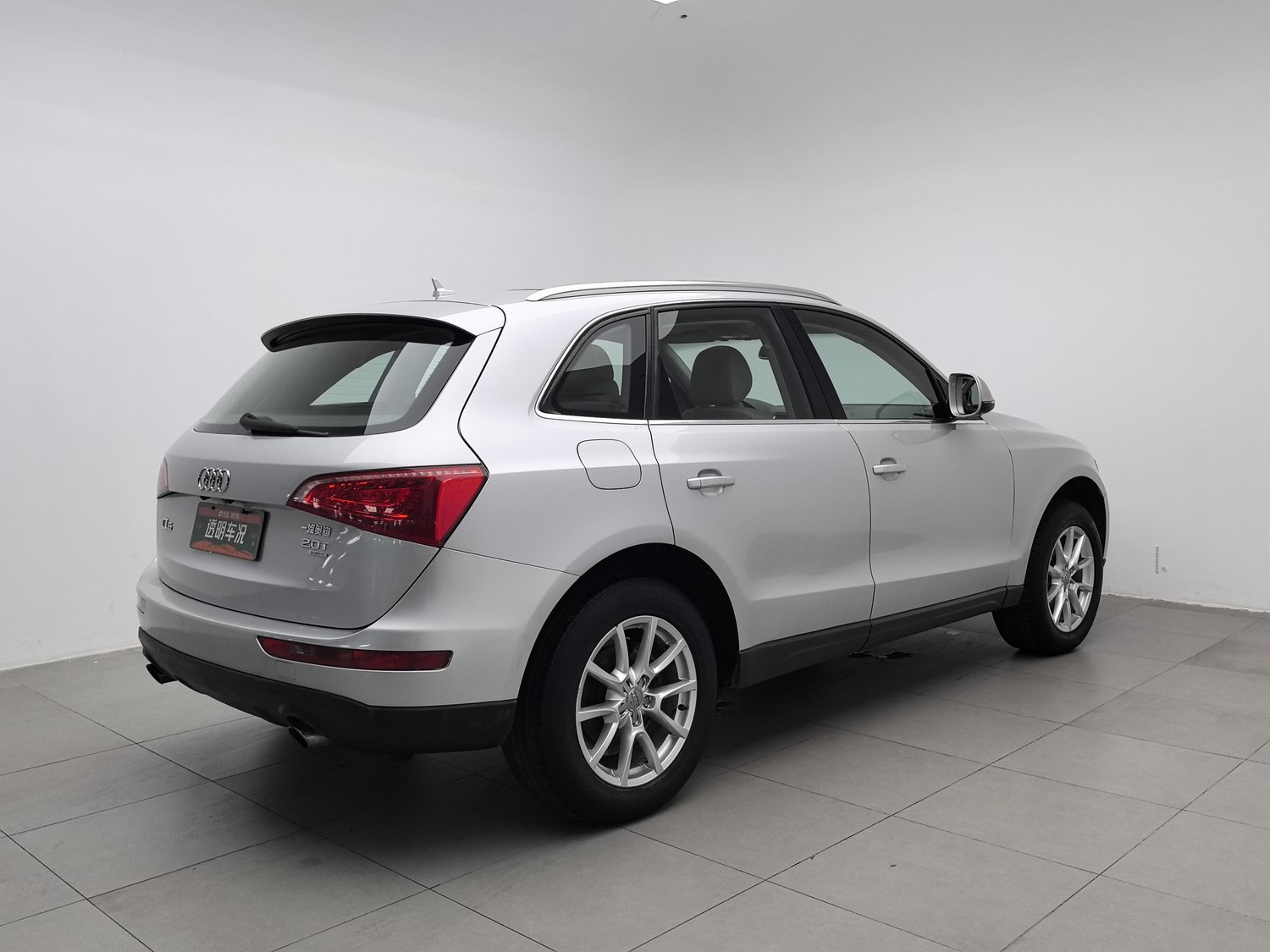 Used Audi Q5 2010 2.0 AT
