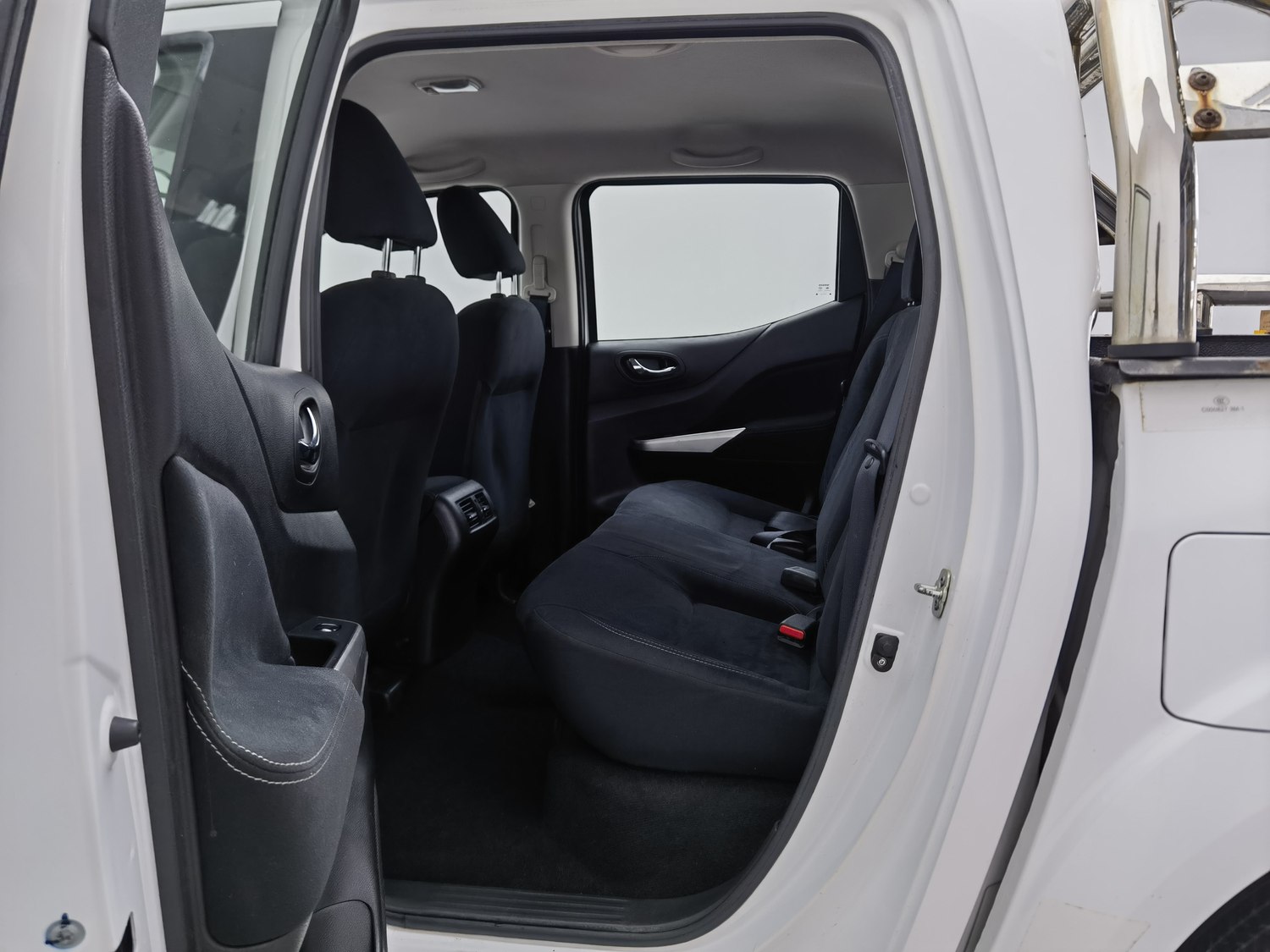 Used Nissan Navara 2017 2.5 MT