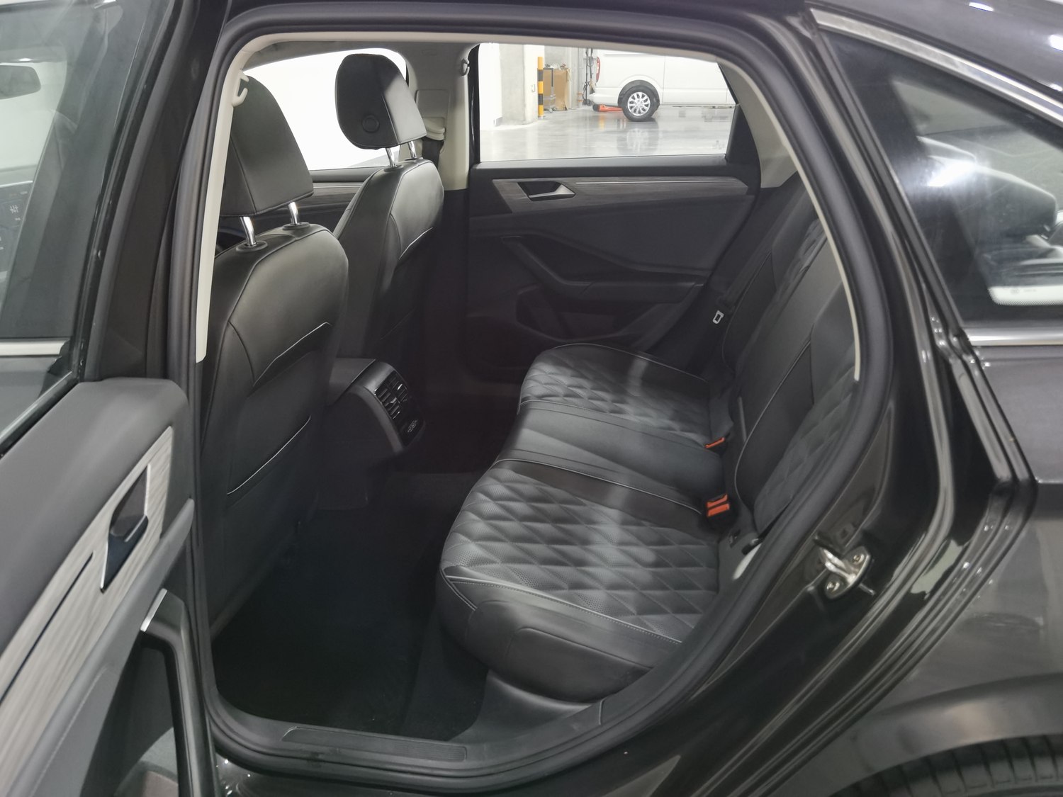 Used Volkswagen Sagitar 2023 1.2 AT