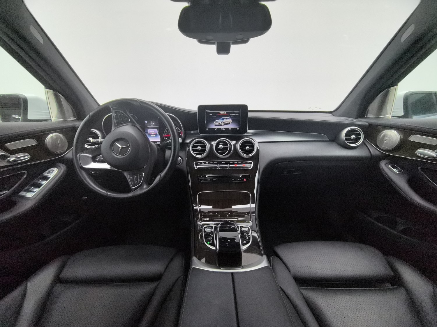 Used Mercedes-Benz GLC 2019 2.0 AT