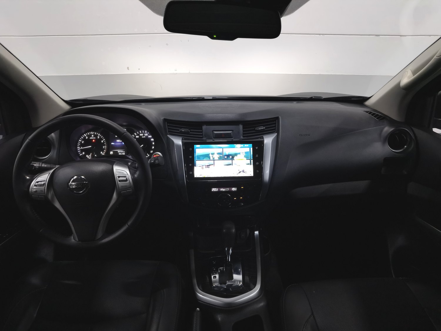 Used Nissan Terra 2020 2.5 AT