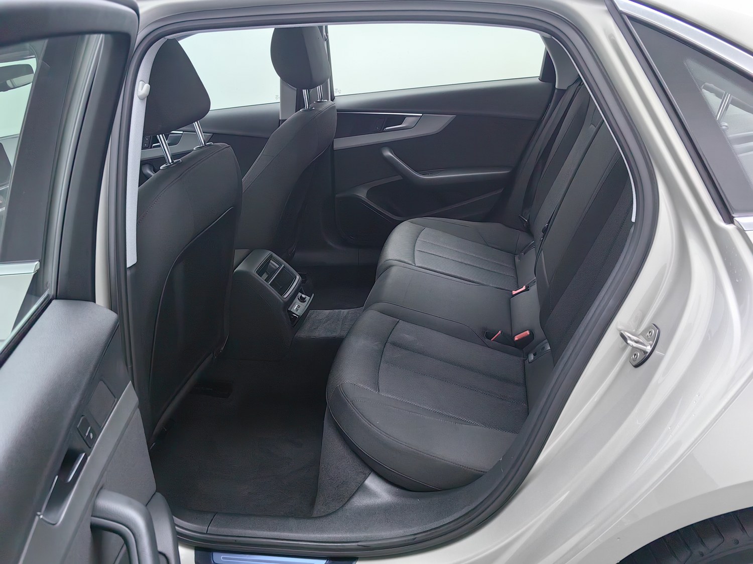 Used Audi A4L 2019 2.0 AT