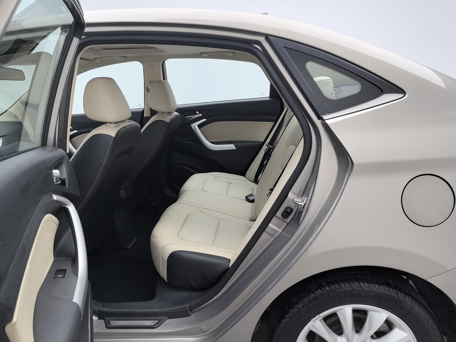 Used Changan Yuexiang V7 2016 1.6 MT