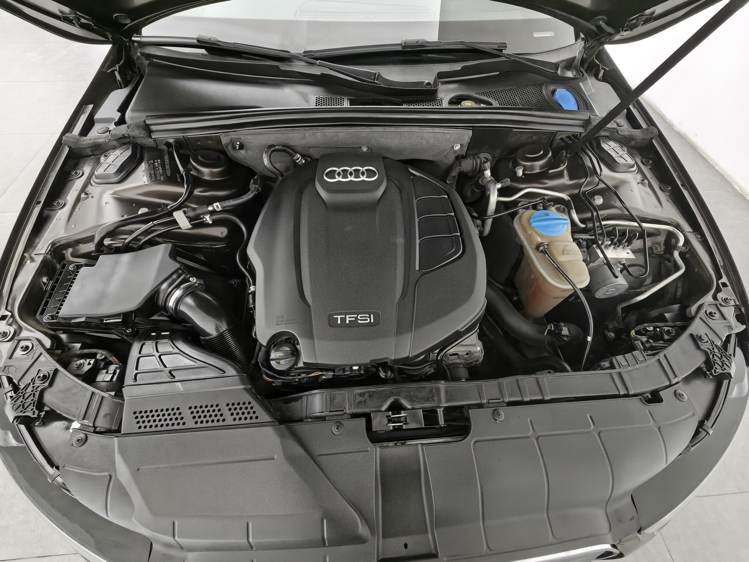 Used Audi A4L 2015 2.0 AT