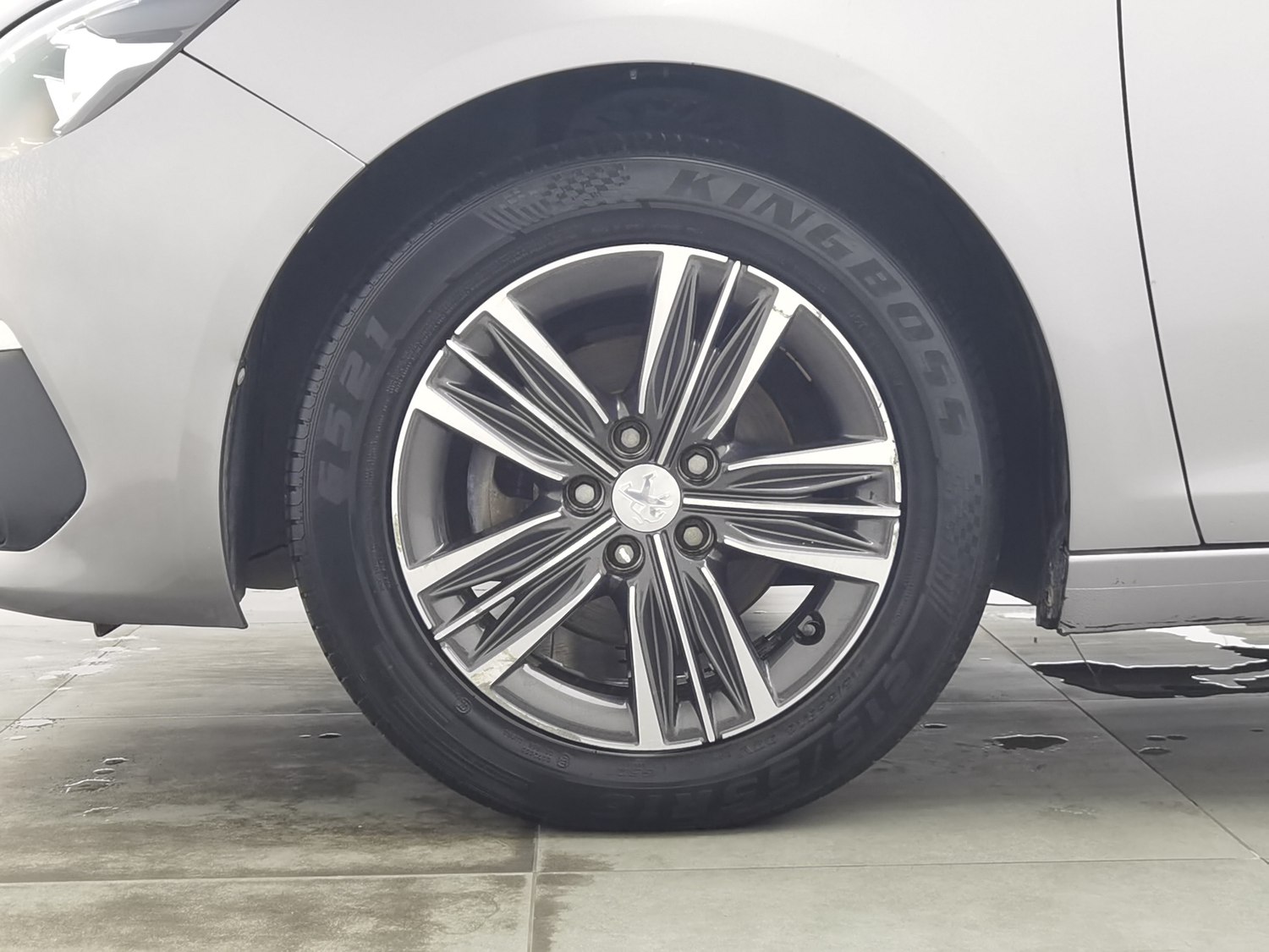 Used Peugeot 308 2018 1.6 AT