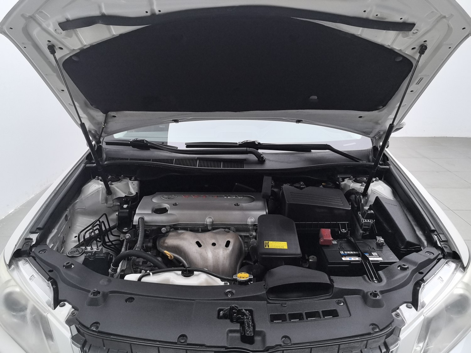 Used Toyota Camry 2012 2.0 AT