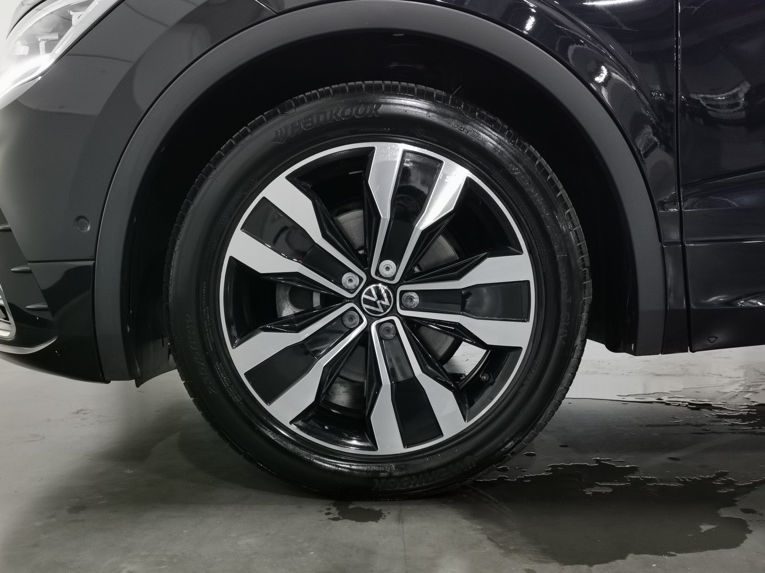 Used Volkswagen Tiguan L 2024 2.0 AT