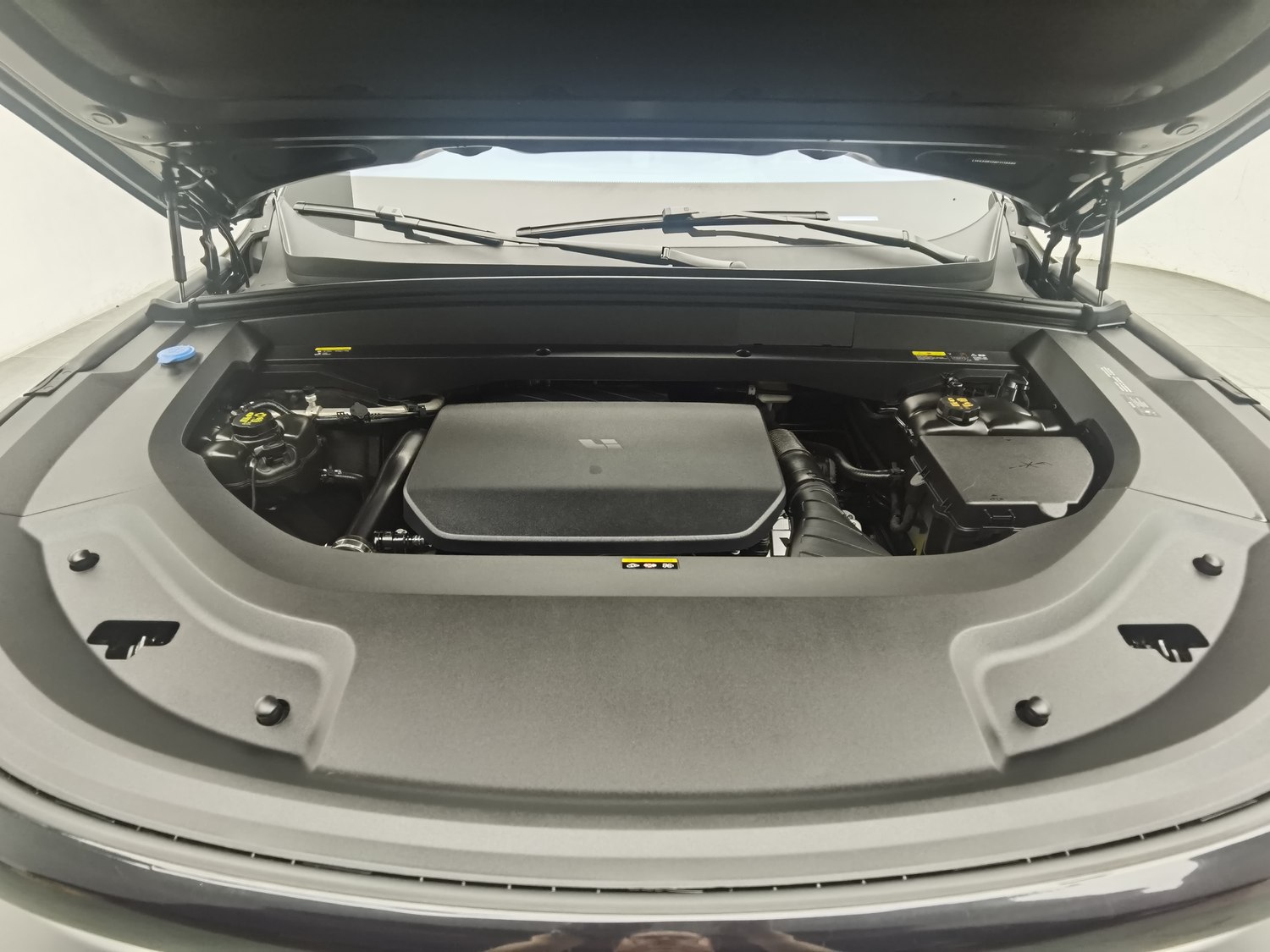 Used Li Auto L9 2023 1.5 AT