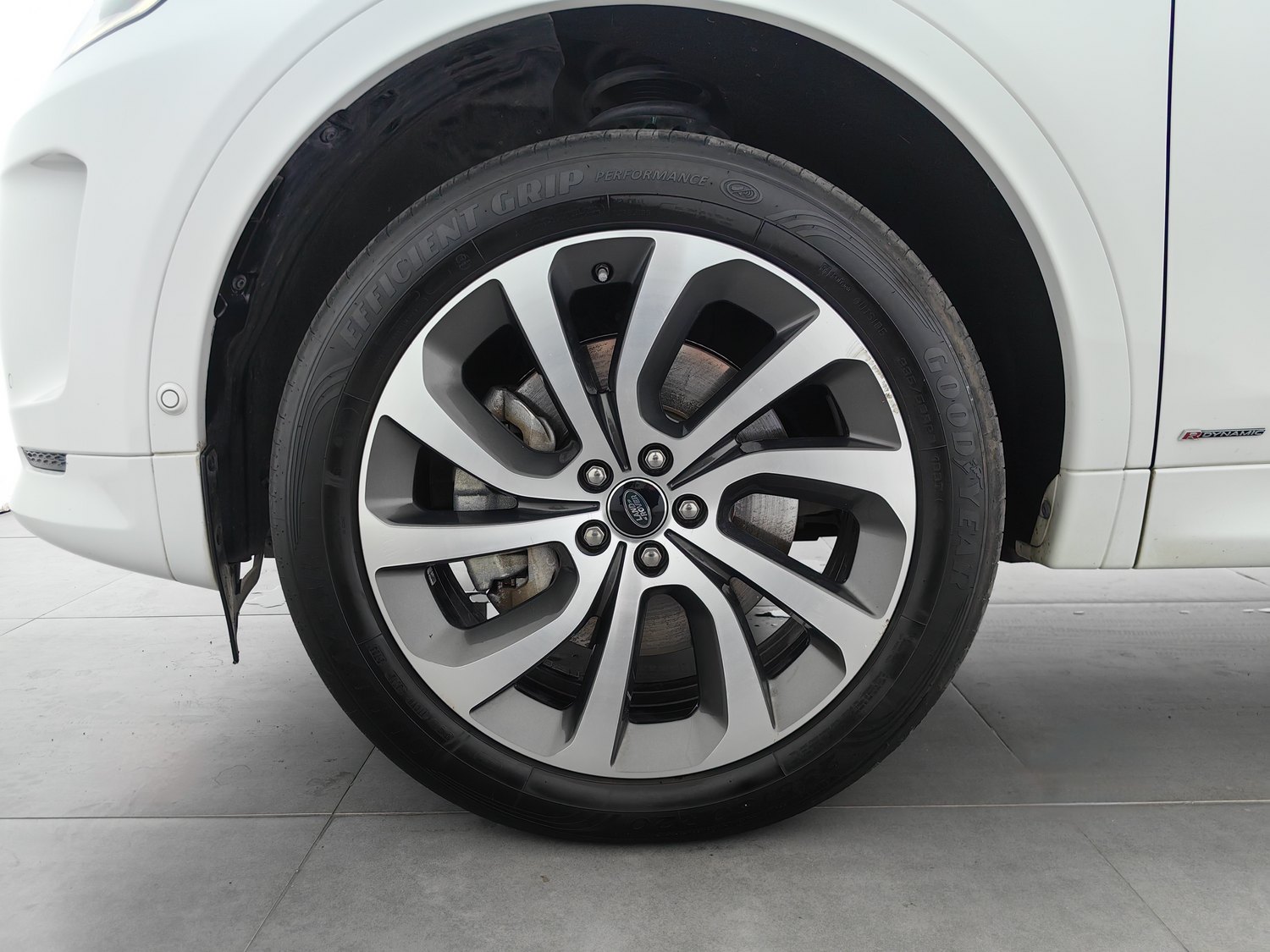 Used Land Rover Discovery 2020 2.0 AT