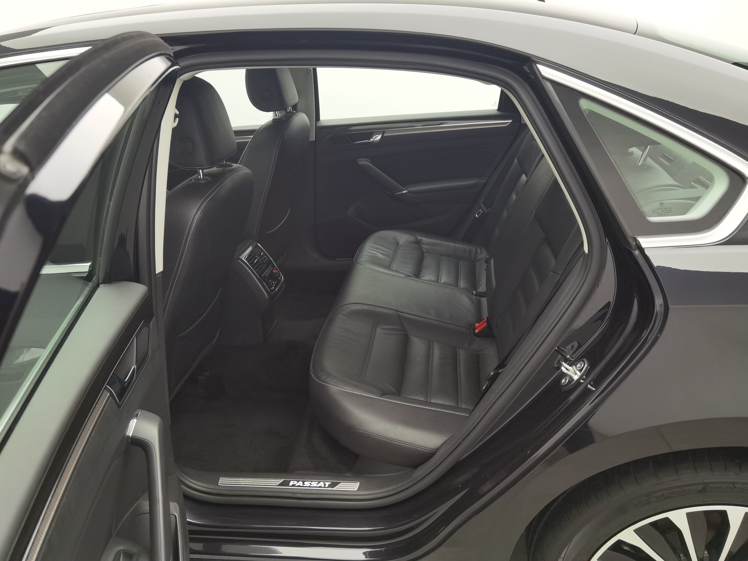 Used Volkswagen Passat 2016 1.8 AT