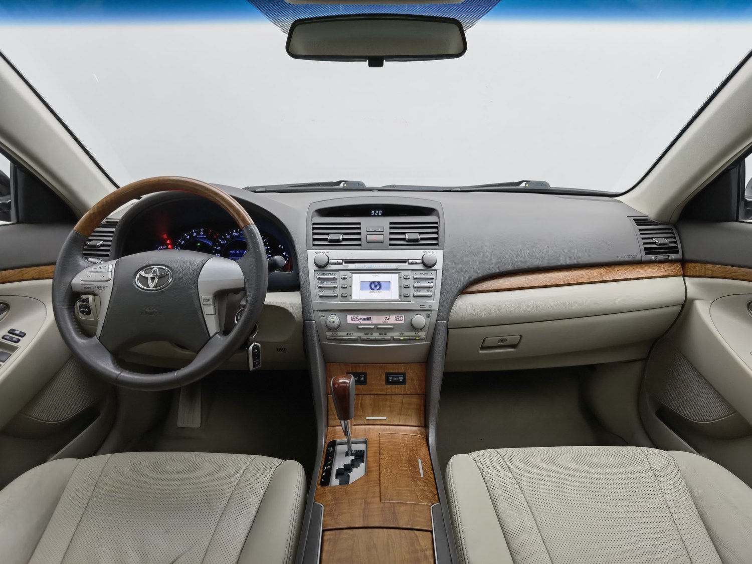 Used Toyota Camry 2011 2.0 AT
