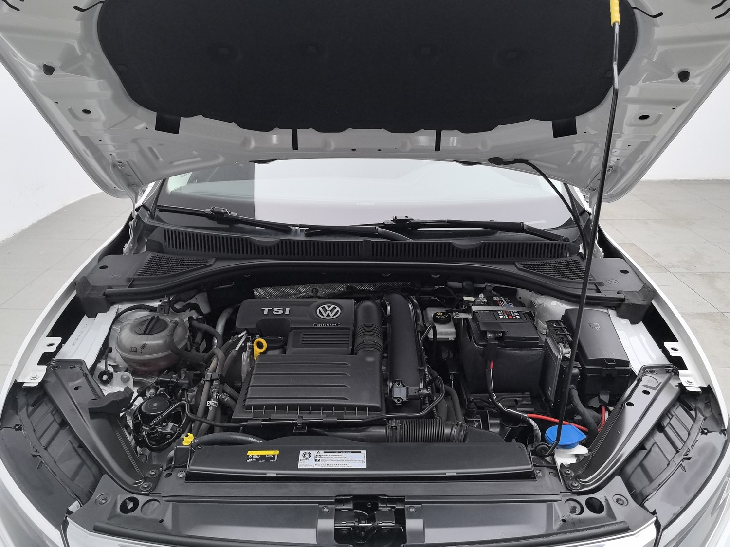 Used Volkswagen Sagitar 2019 1.4 AT