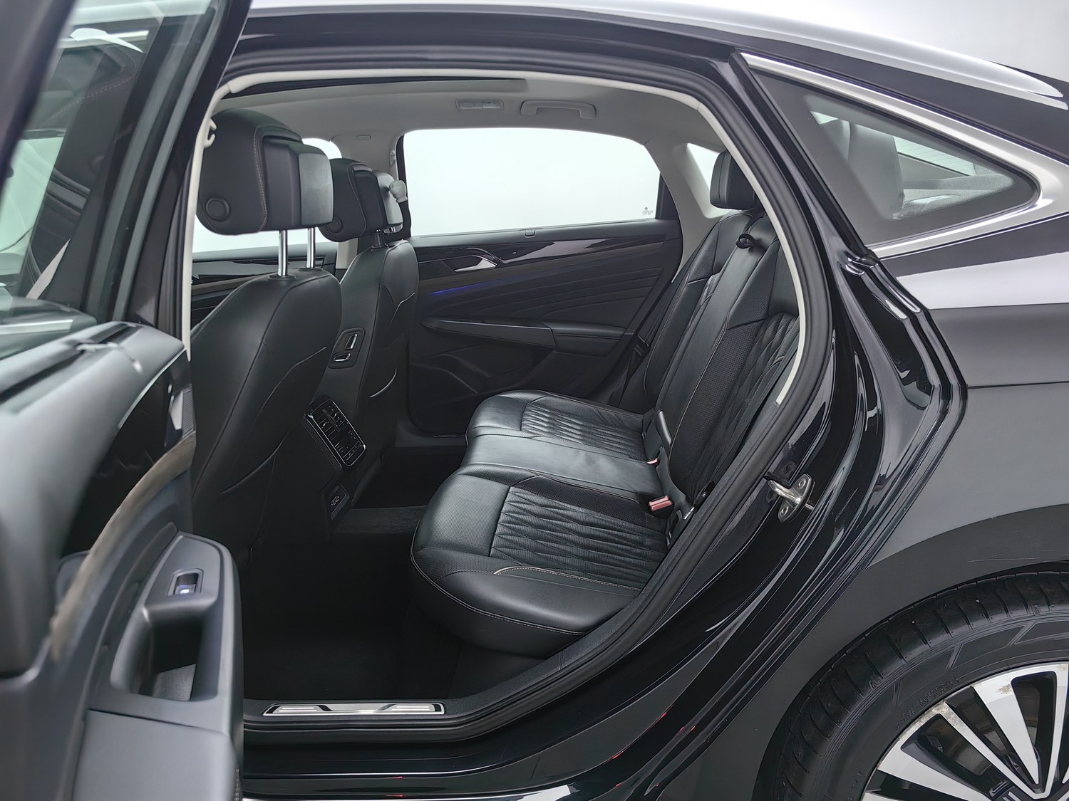 Used Volkswagen Passat 2019 2.0 AT