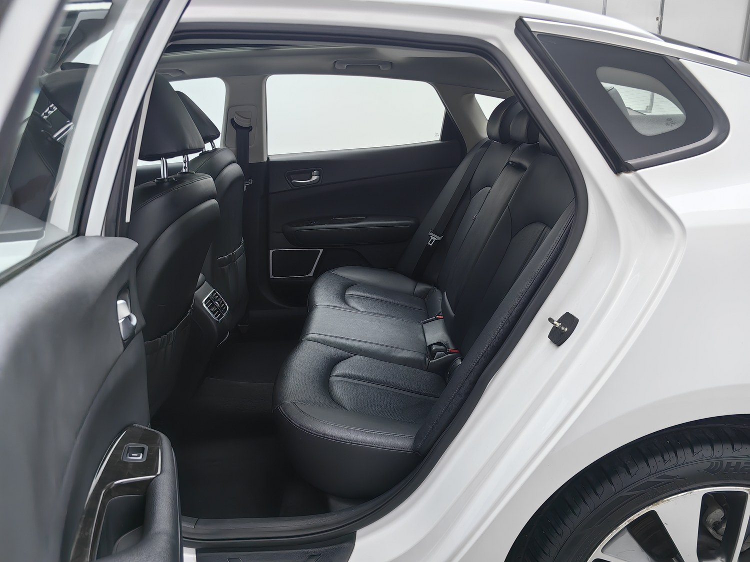 Used Kia K5 2016 2.0 AT