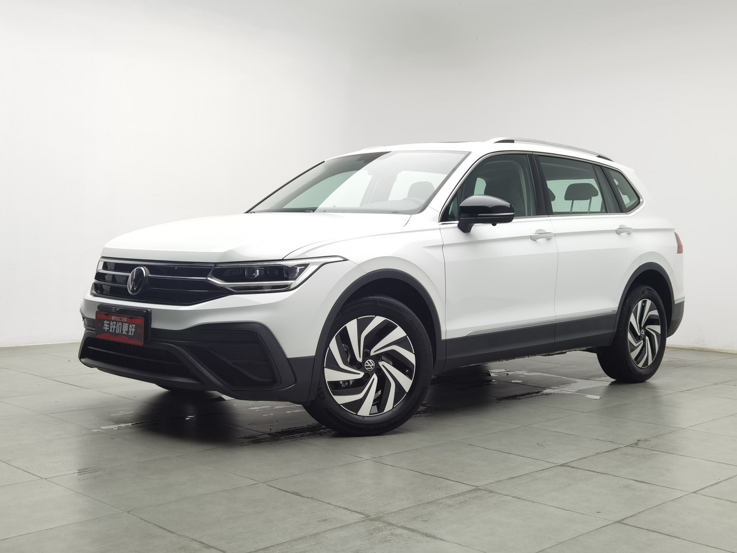 Used Volkswagen Tiguan L 2024 1.5 AT