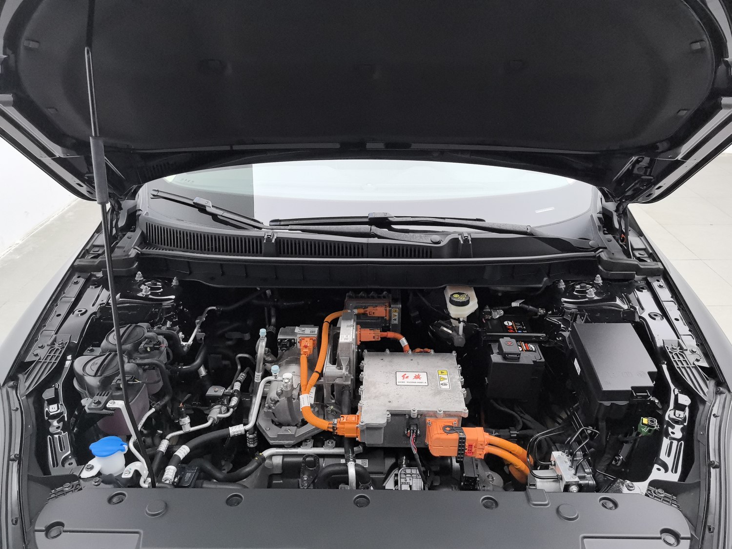 Used Hongqi E-QM5 2022