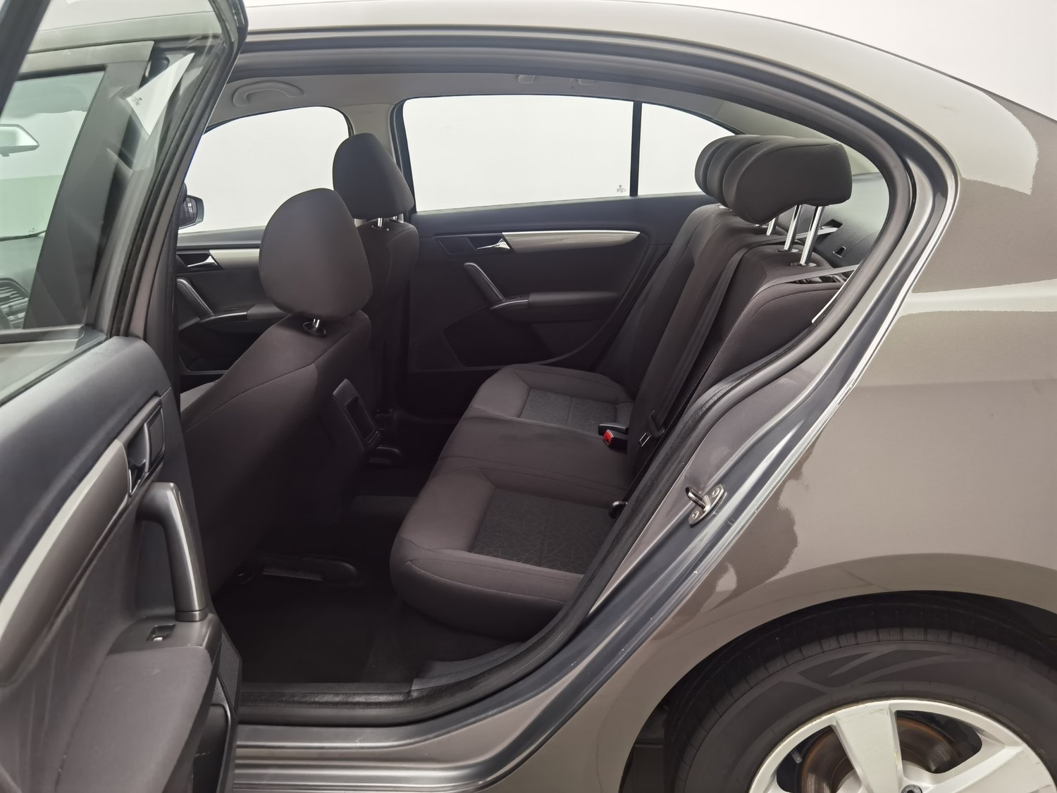 Used Volkswagen Lavida 2013 1.6 AT