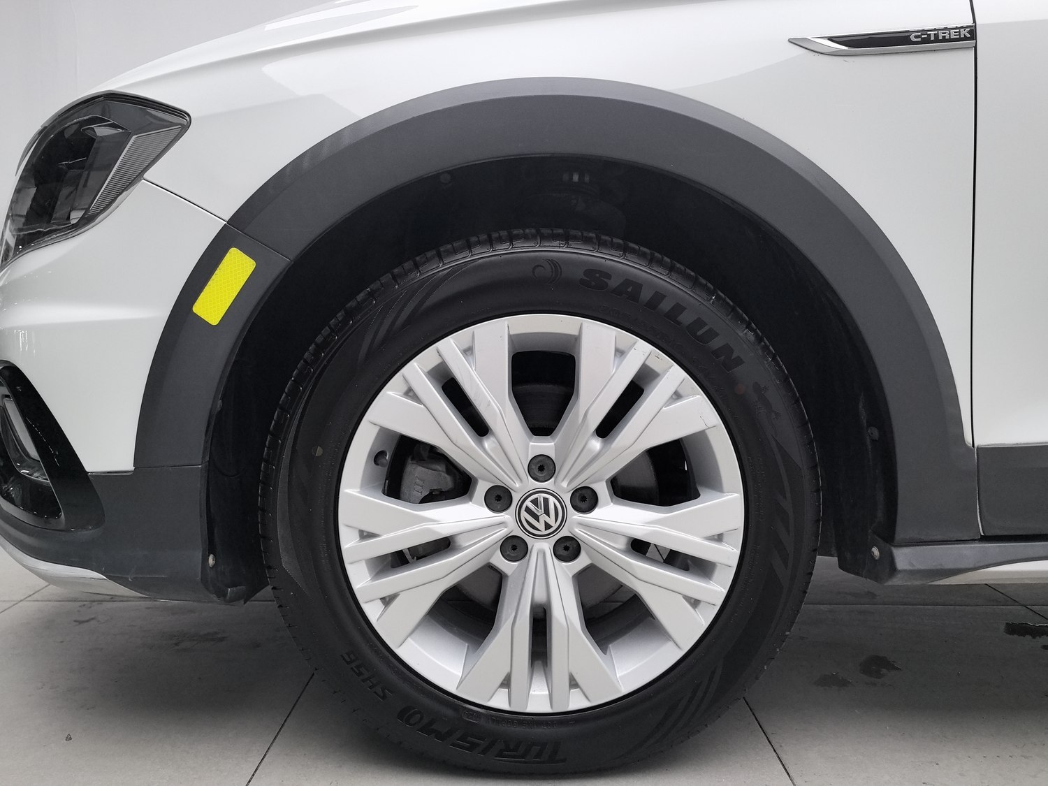 Used Volkswagen C-TREK 2017 1.6 AT