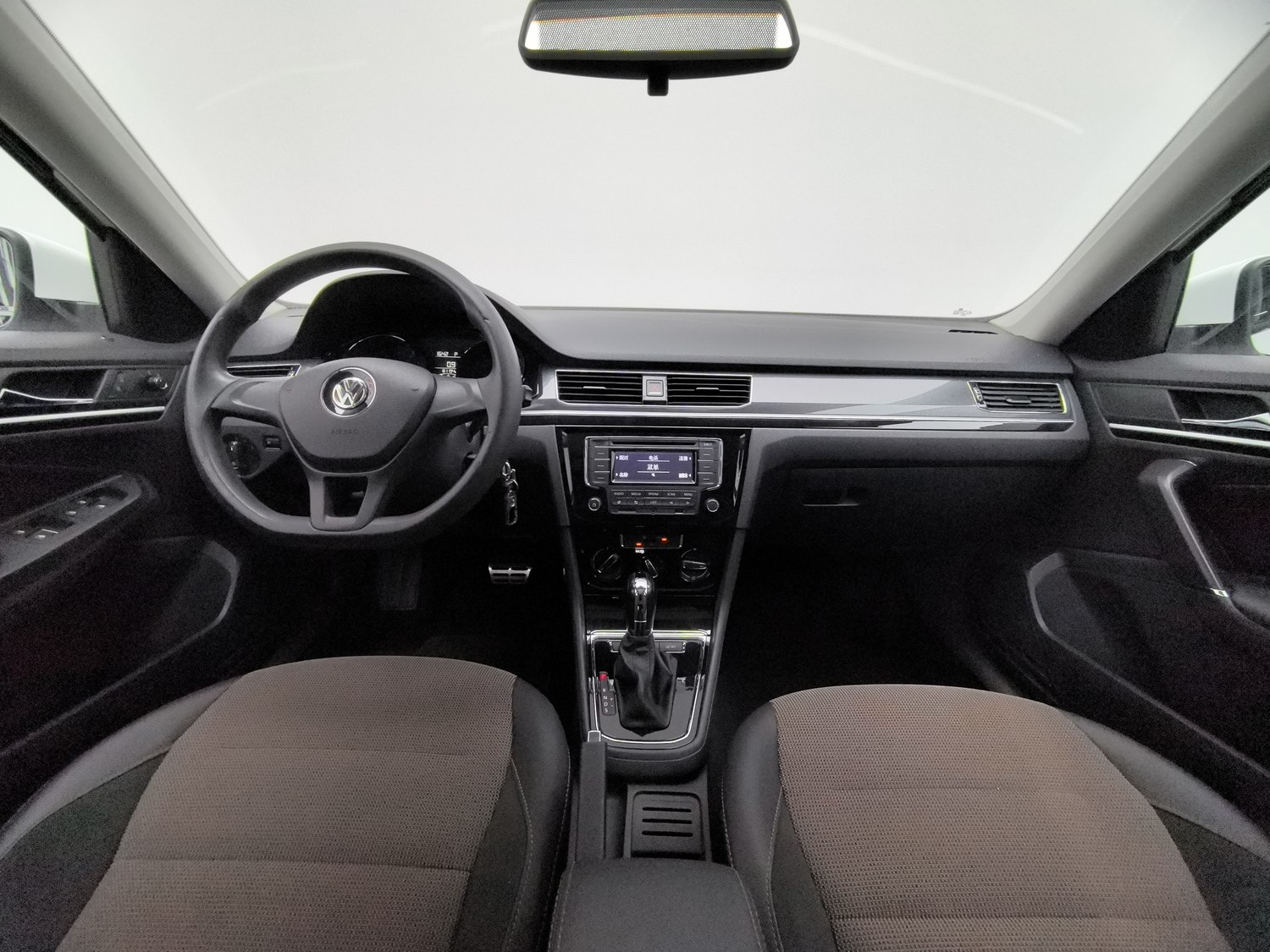 Used Volkswagen C-TREK 2017 1.6 AT