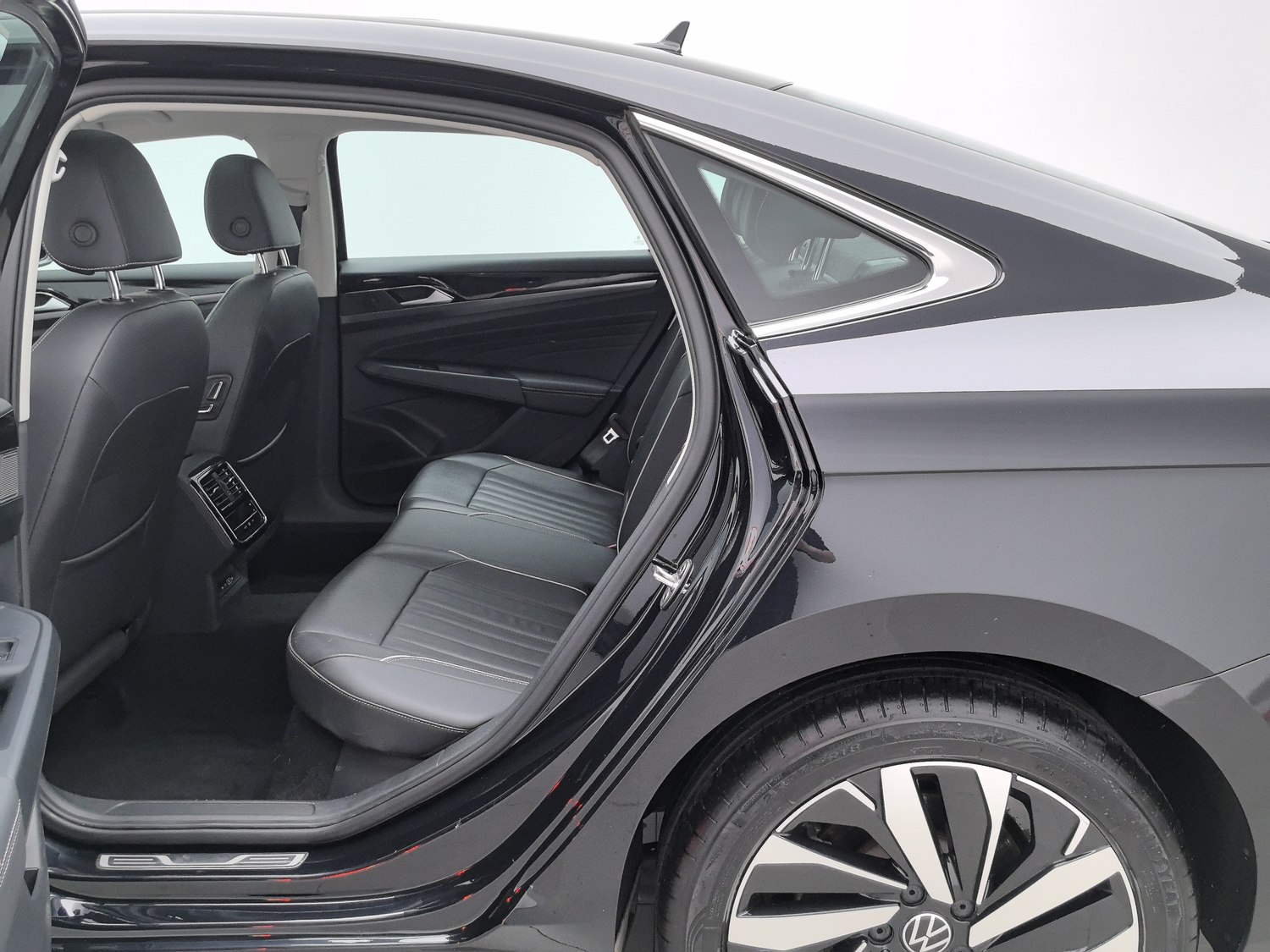 Used Volkswagen Passat 2022 2.0 AT