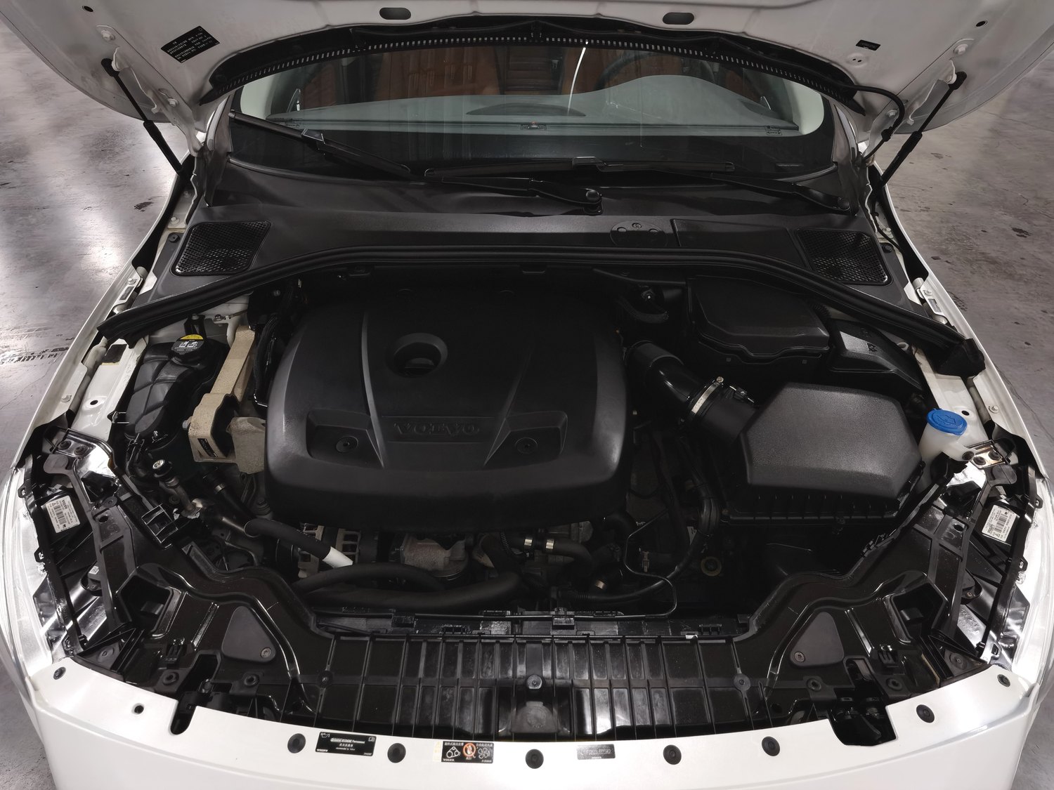 Used Volvo S60 2019 2.0 AT