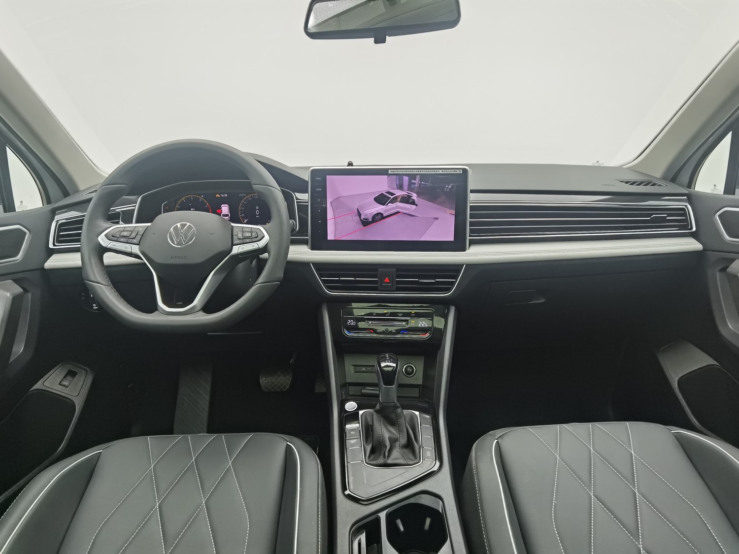 Used Volkswagen Tiguan L 2024 1.5 AT