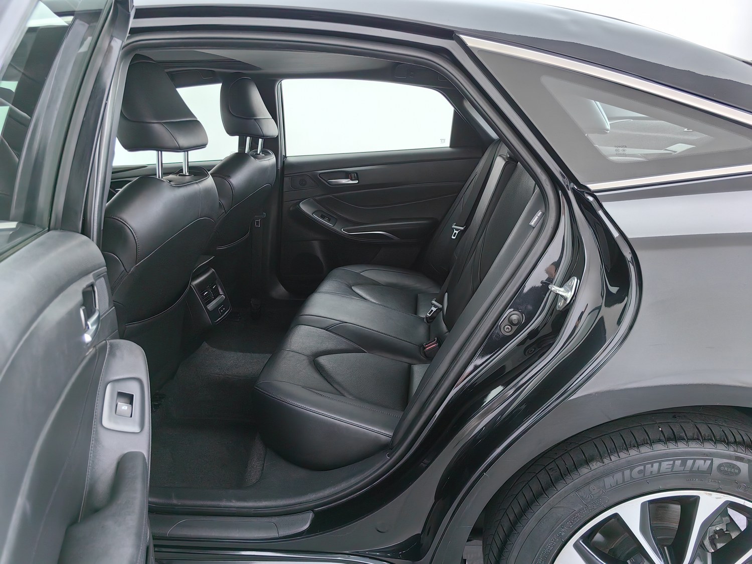 Used Toyota Avalon 2022 2.5 AT